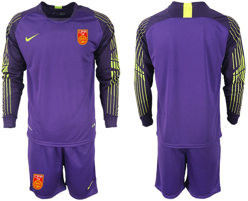 soccer teams with purple jerseys