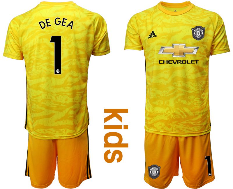 manchester united yellow jersey